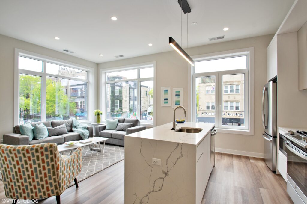 1348 W Roscoe Kitchen-Living Room